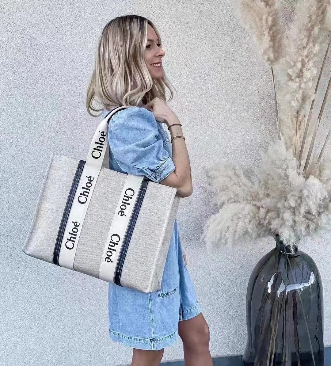 Сумка-тоут Chloe Woody - Большая - Черно-синяя