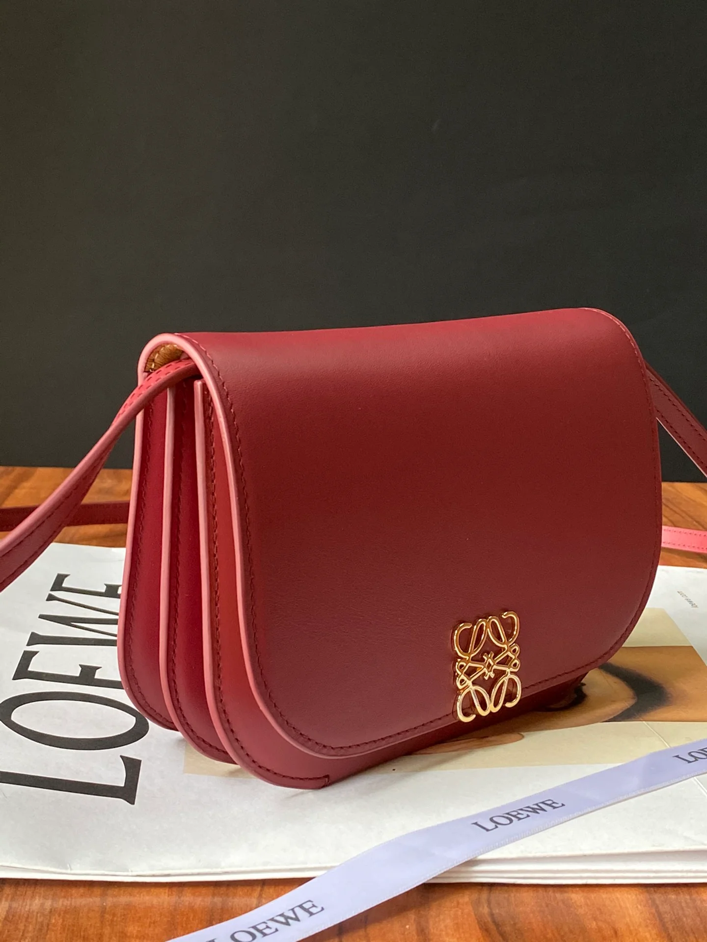 Loewe-goya-series-mini