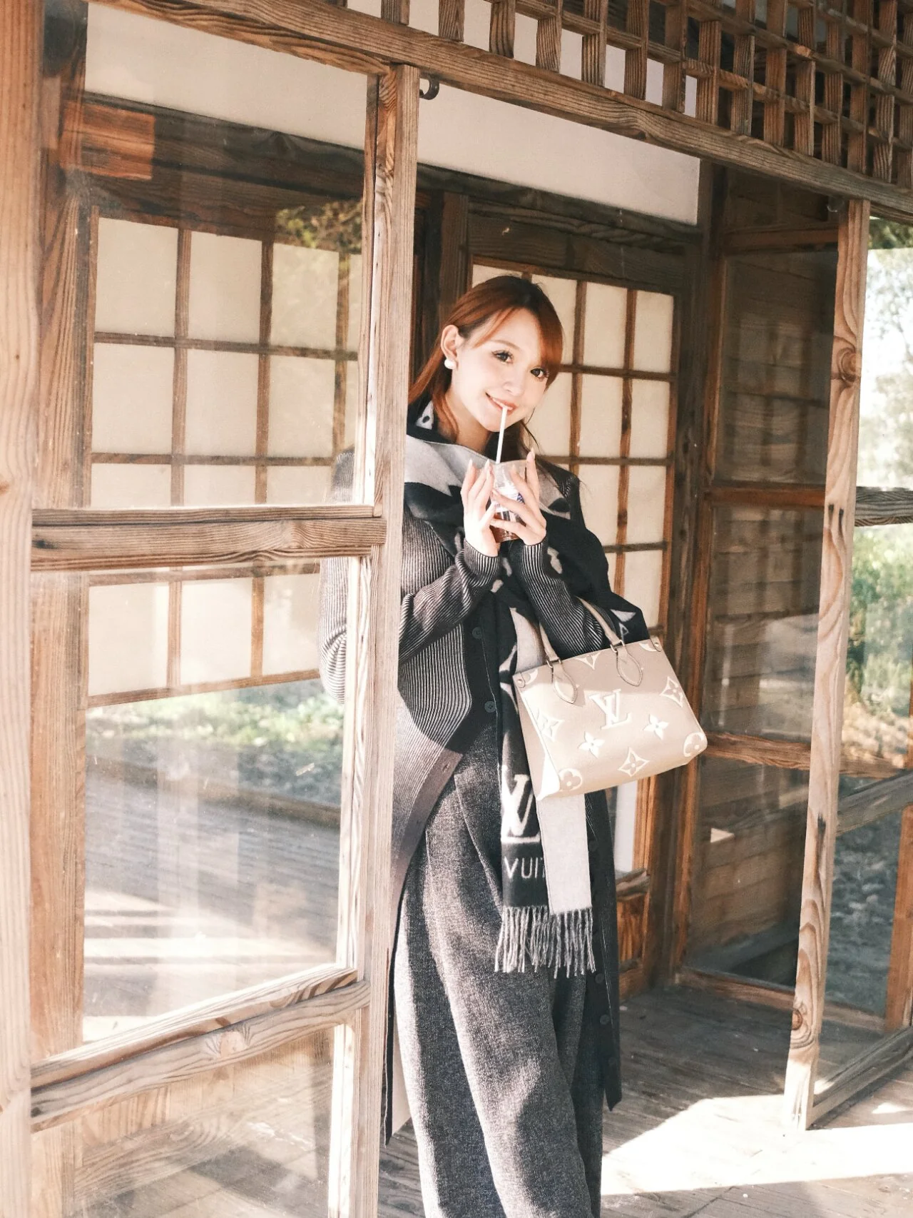 m45494-LV-onthego-mm-Сумка через плечо - Голубино-серый