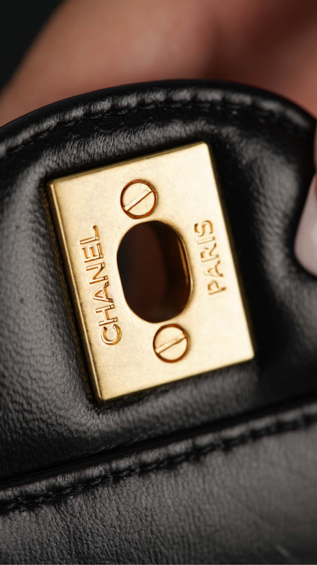 Сумка Chanel 25p Handle Flap Bag (квадратная) - черно-золотая