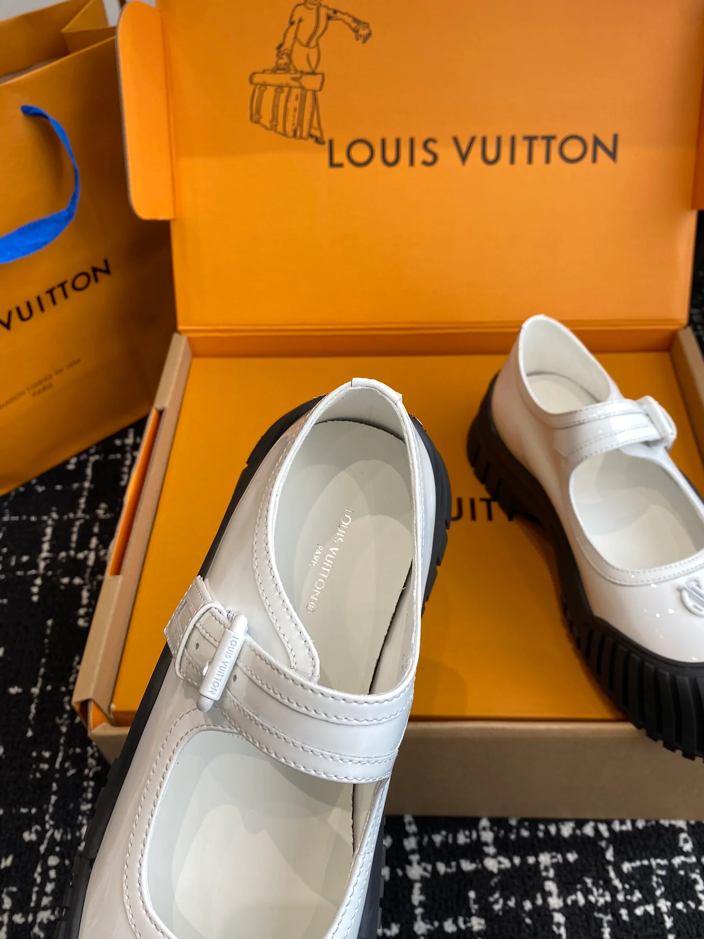 LV-2024 Туфли Мэри Джейн - Белые