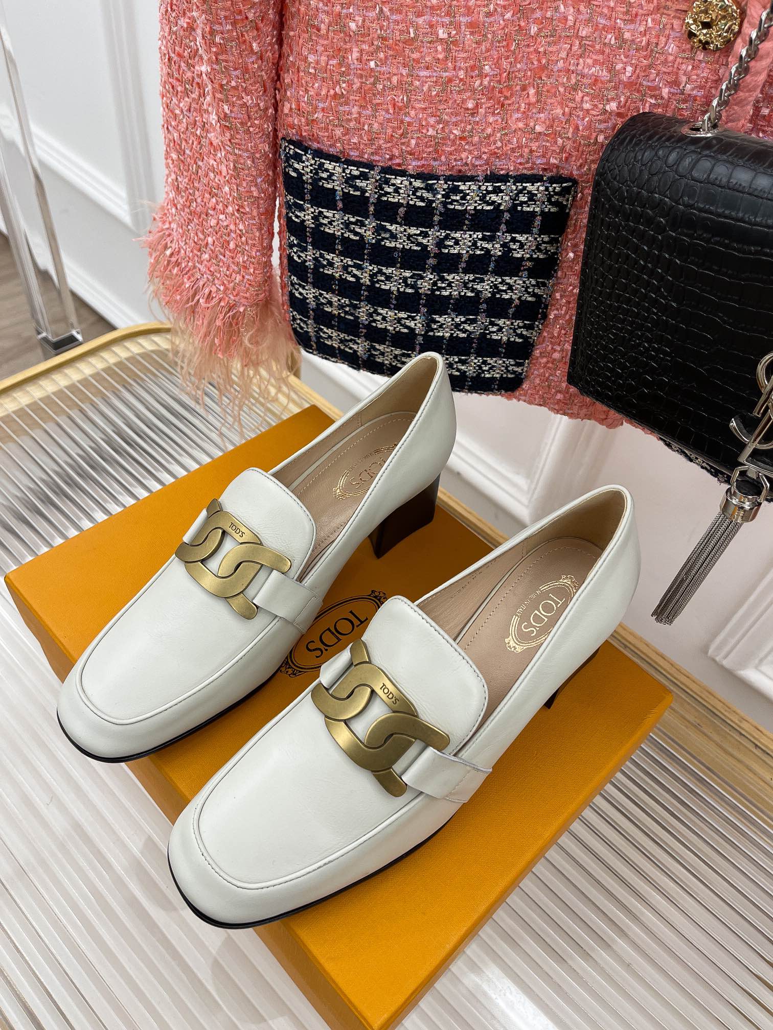 Tods - Лоферы с металлической пряжкой