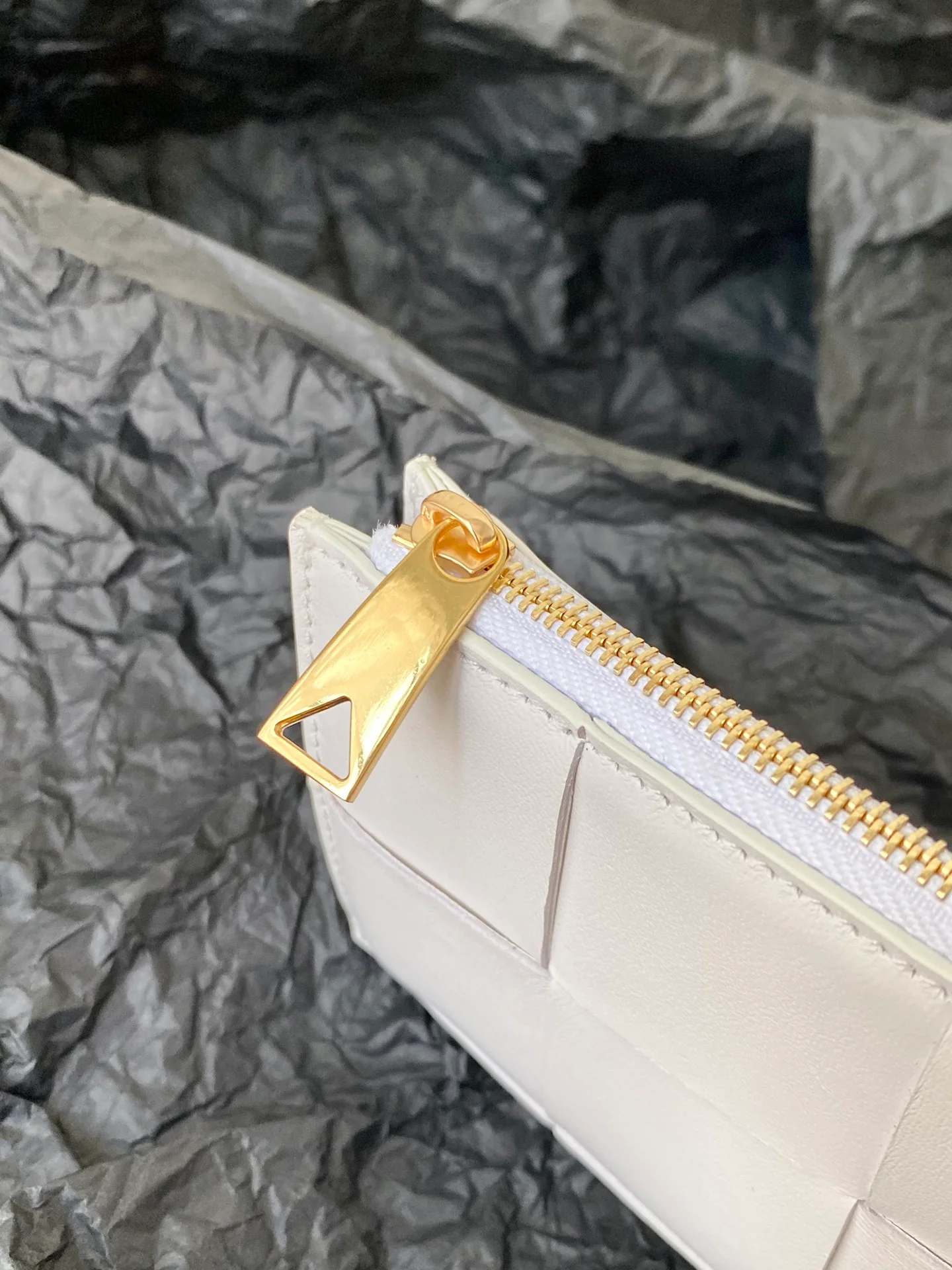 BV-大格子 编织 拉链卡包 零钱包 12x8x0.5cm