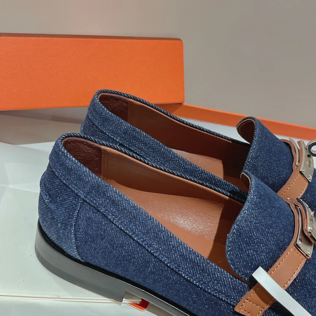 Лоферы Hermes с пряжкой Kelly