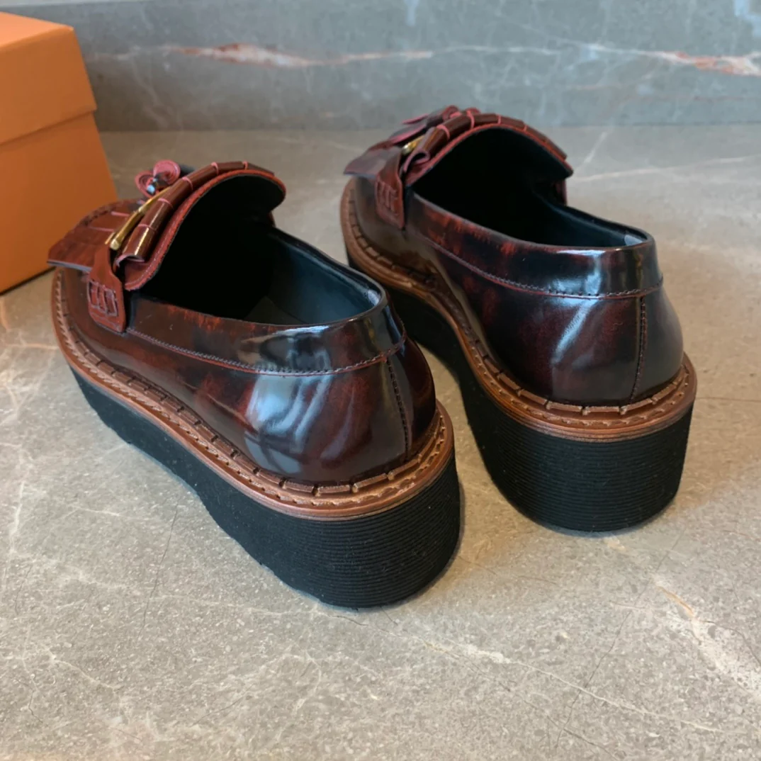 Лоферы Tods на платформе с кисточками - 1