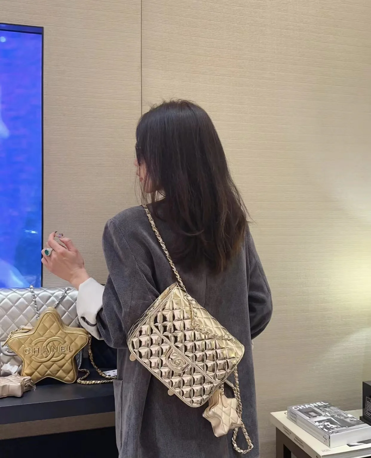 Рюкзак Chanel Early Spring Collection 24c - золотой