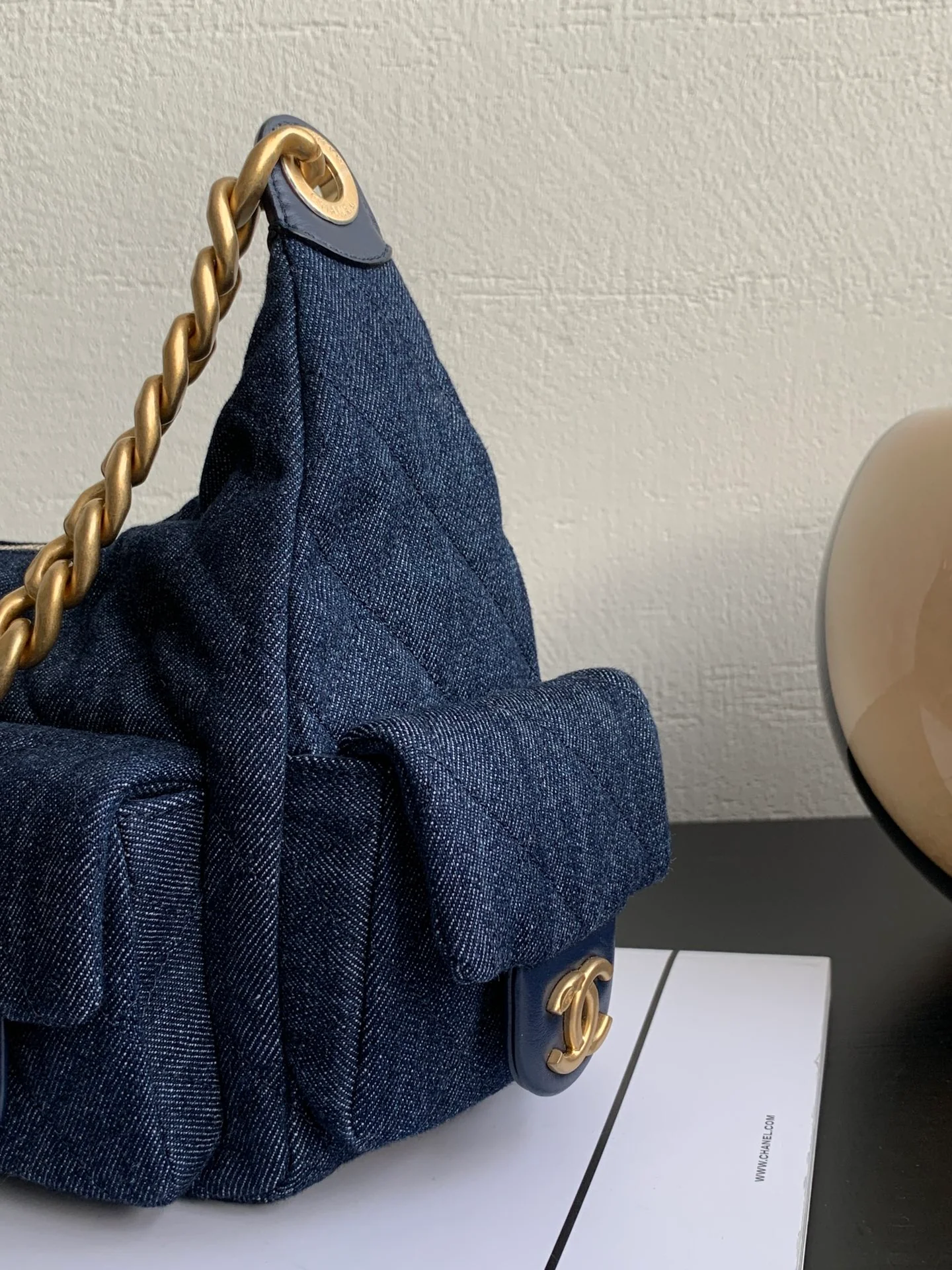 Chanel 25 Chobo Denim Small - Темно-синий