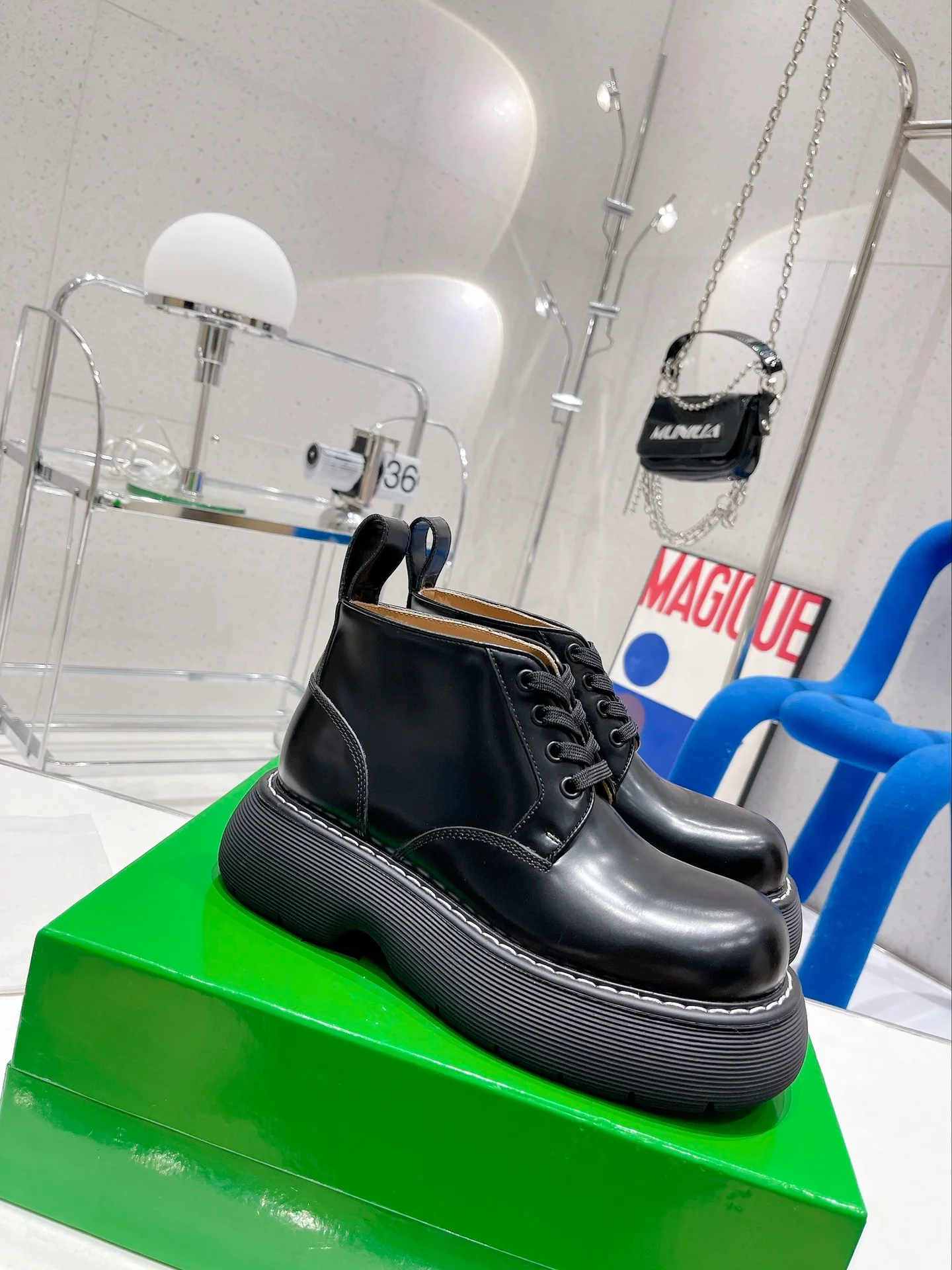 Коллекция BV Haute Couture - Классические ботильоны на толстой подошве с ребристой поверхностью - Полностью кожаные - Размеры 35-39-40 в наличии (возможен индивидуальный пошив) - 2