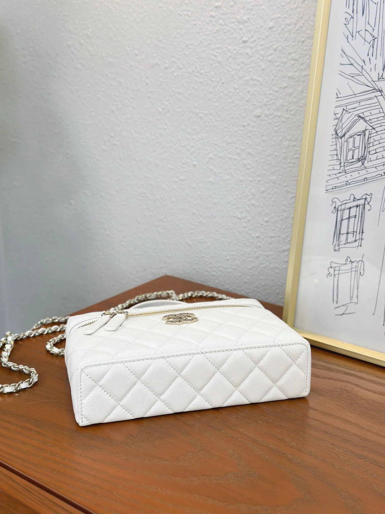 Сумочка Chanel 25p Heart Diamond LP с цепочкой - белая