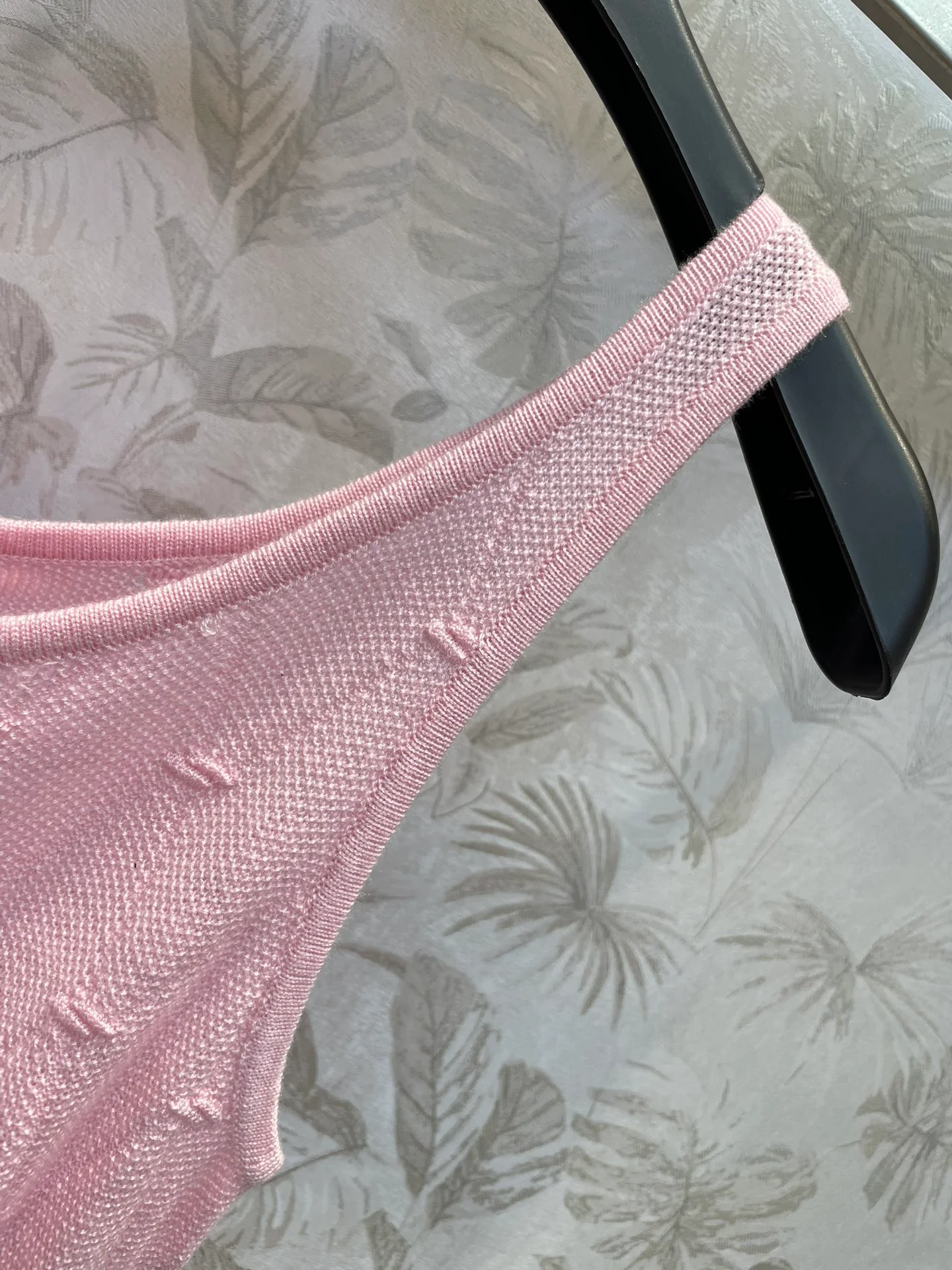 Chanel - 2403-24 Новинка ранней весны: длинный жилет из жаккардовой вязки с ромбовидным узором - розовый