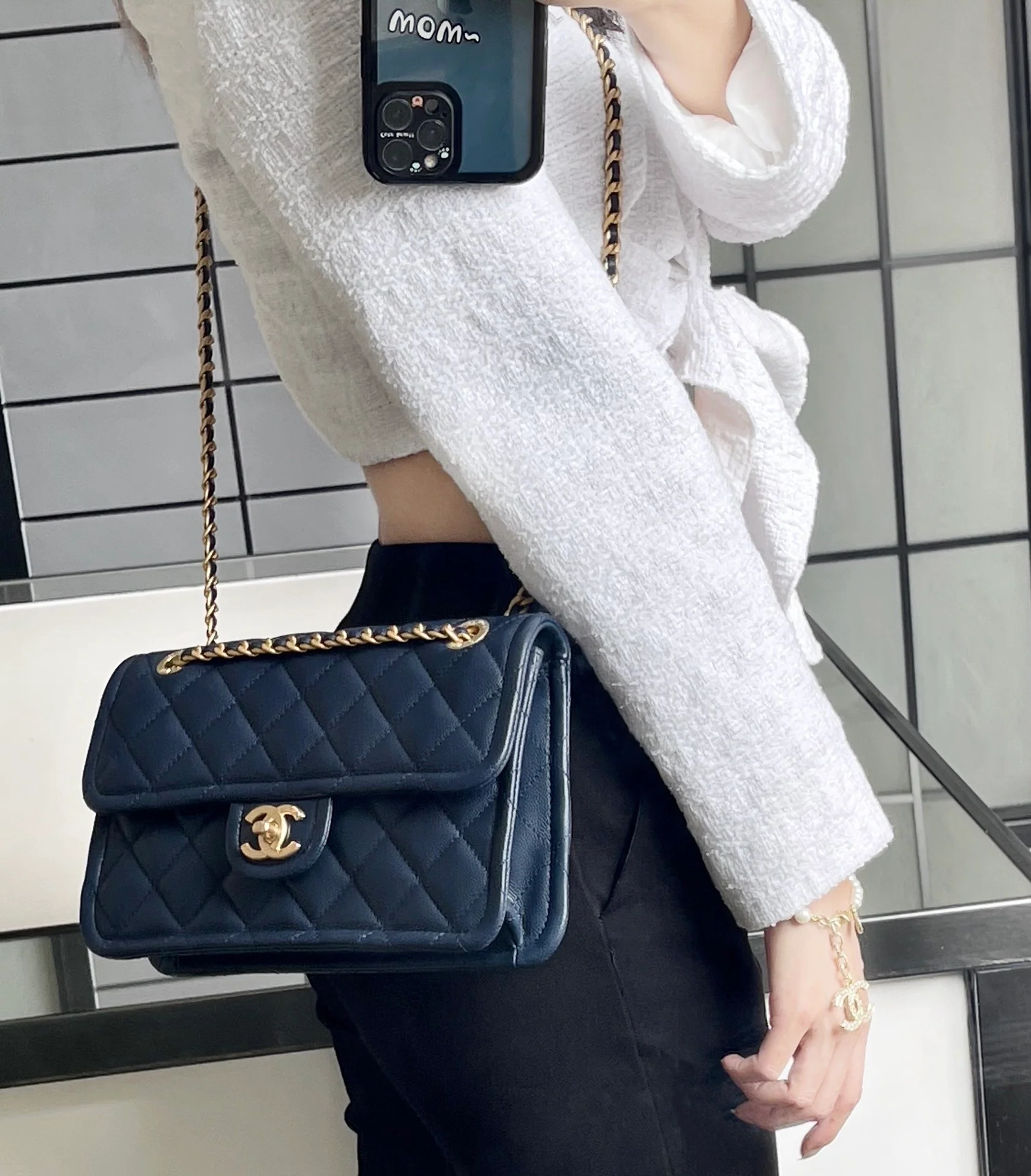 Булочка из тофу от Шанель