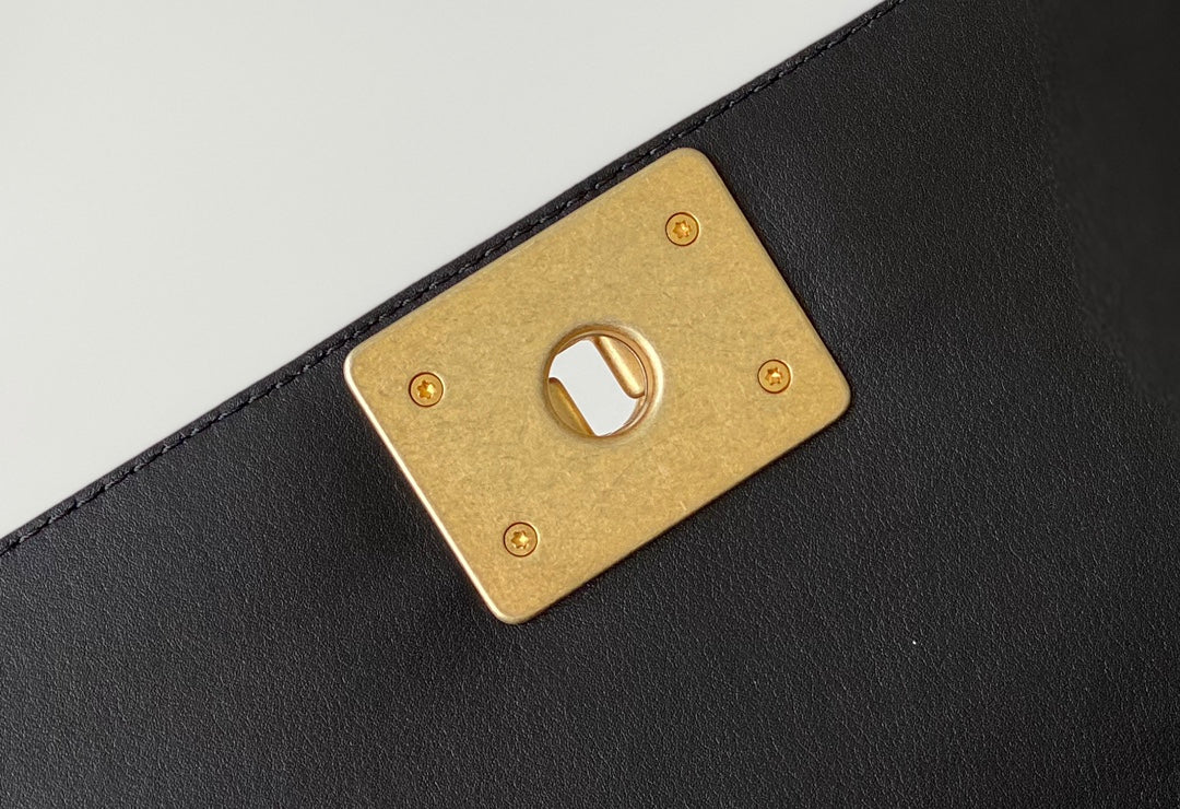 Chanel Le Boy 25 - Черная телячья кожа - Винтажная золотая пряжка