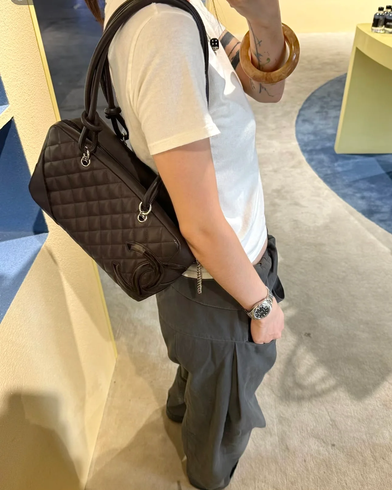 Chanel - Классическая, вневременная винтажная большая сумка-подушка Kang Peng