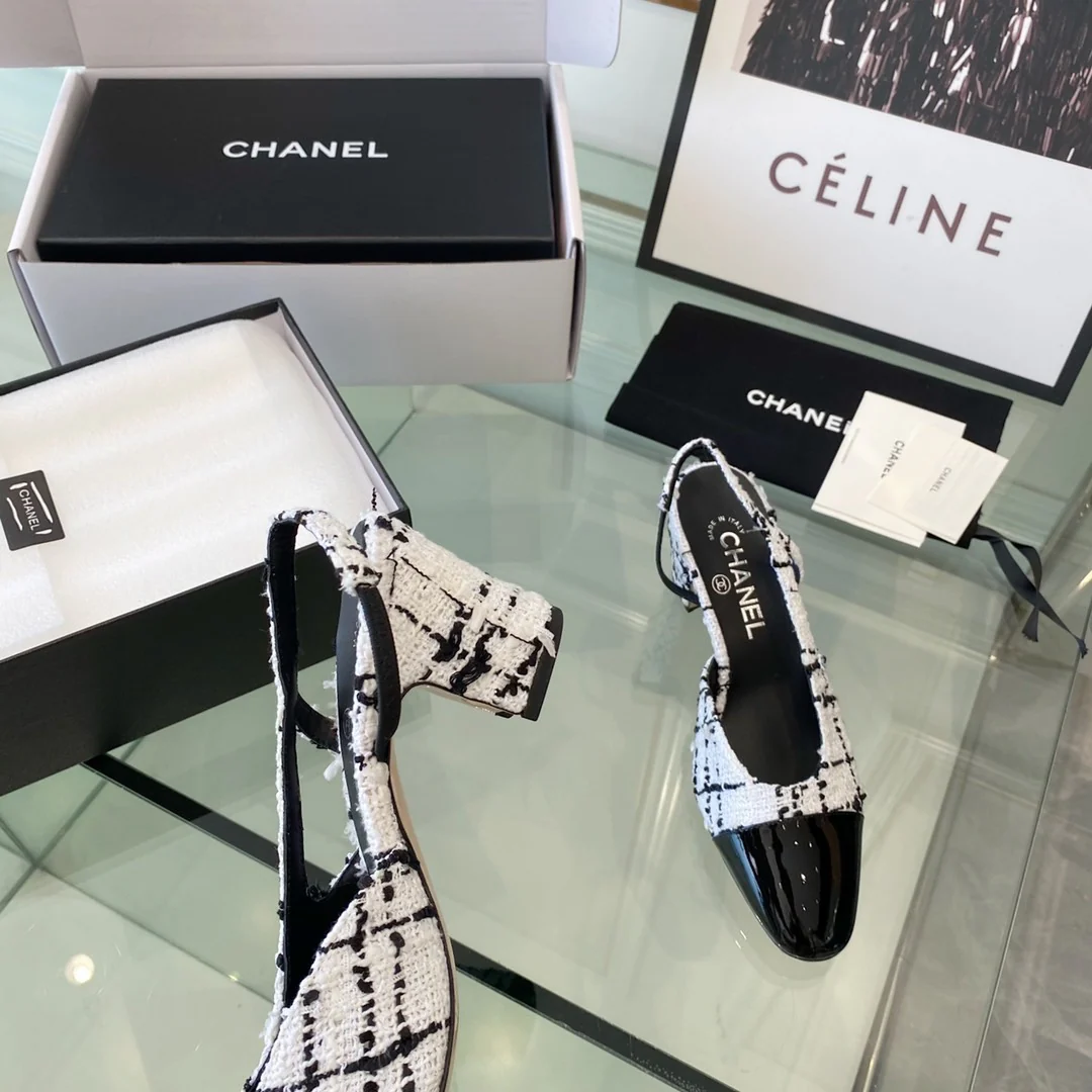 Chanel - Классические сандалии - Туфли на массивном каблуке - Белый клетчатый узор