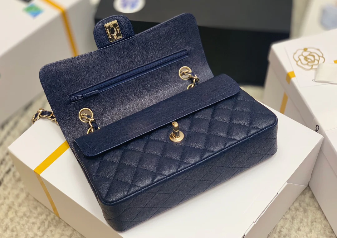 Сумка Chanel Sesame Pattern CF — темно-синяя с золотой фурнитурой — 23 см