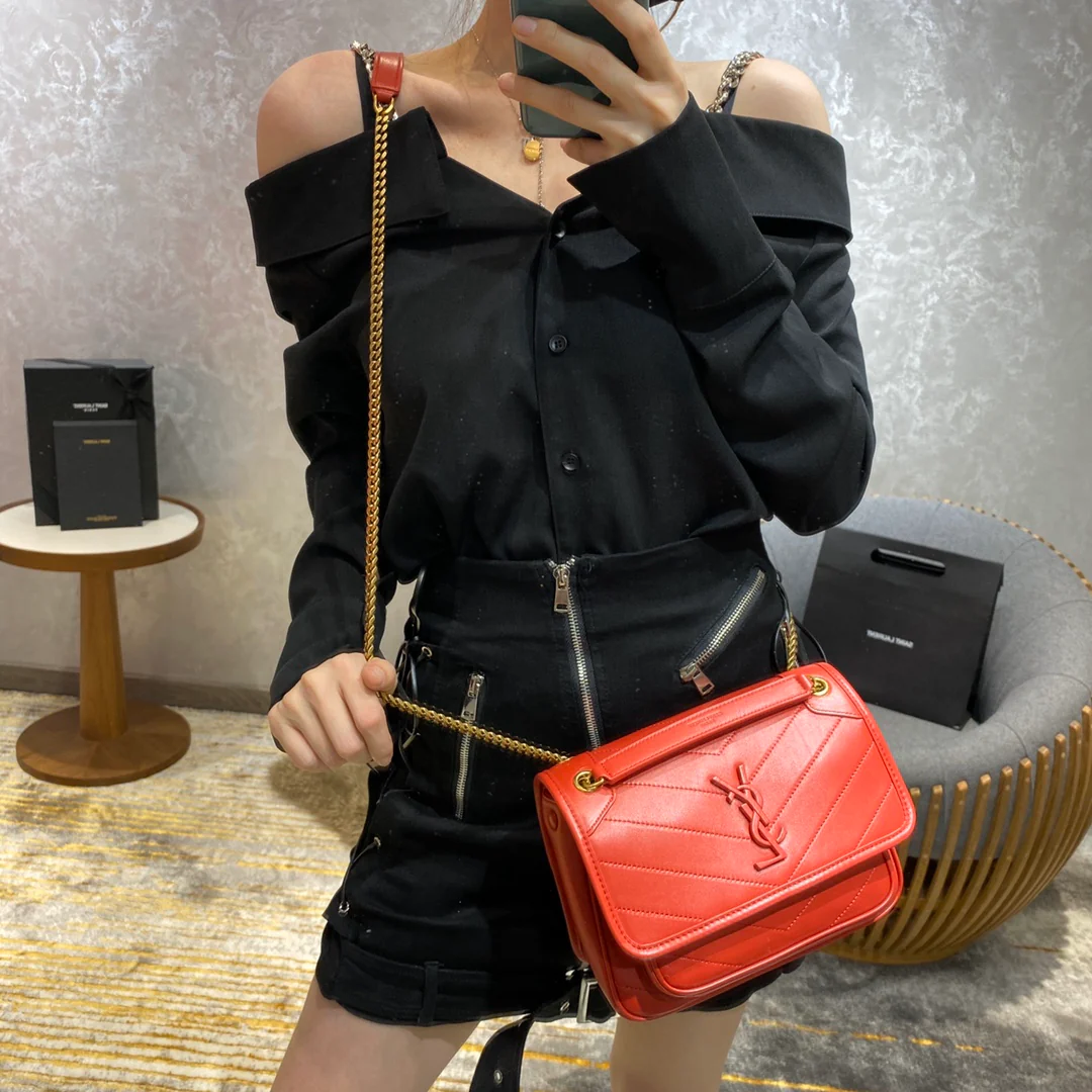 YSL-niki-Red Outfit Sharing