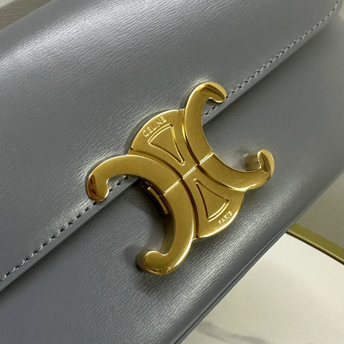 Celine - Кожаная сумка с пряжкой и цепочкой - Подмышечная сумка - Синяя