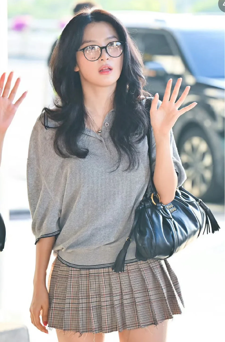 Сумка Miu Miu Joie из кожи наппа — маленькая — черная — Носите и делитесь