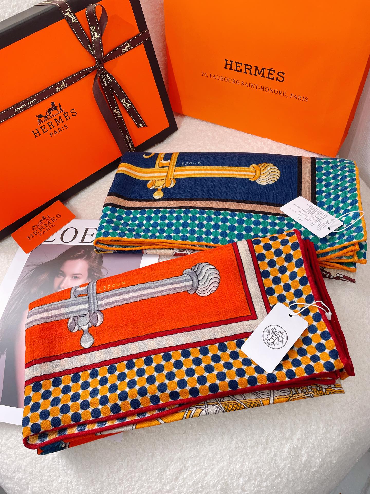 Hermes - Шарф Mr. Coach Square Scarf - 140 см - 70% кашемир - 30% шелк