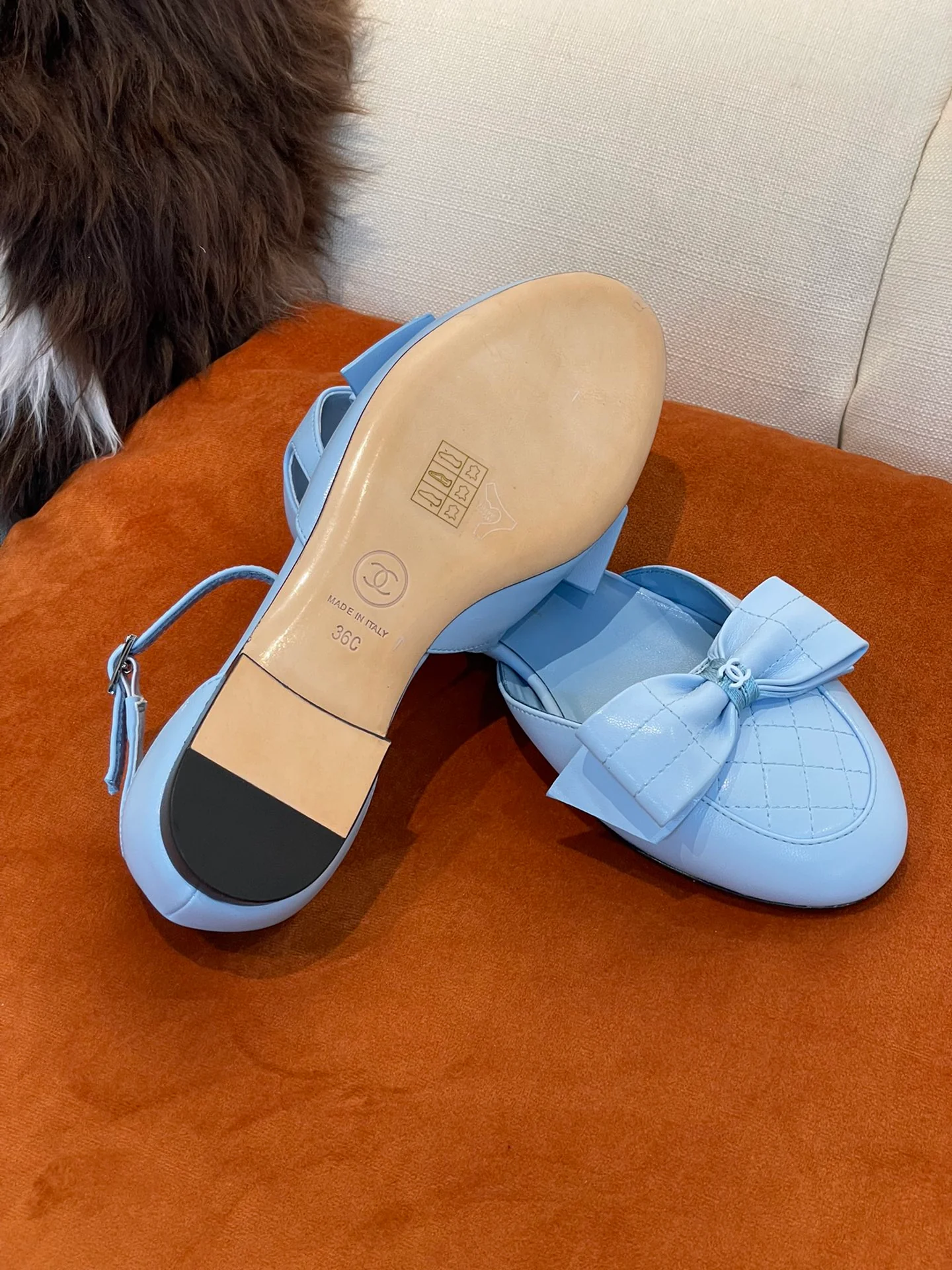 Chanel - клетчатые туфли с закрытым носком