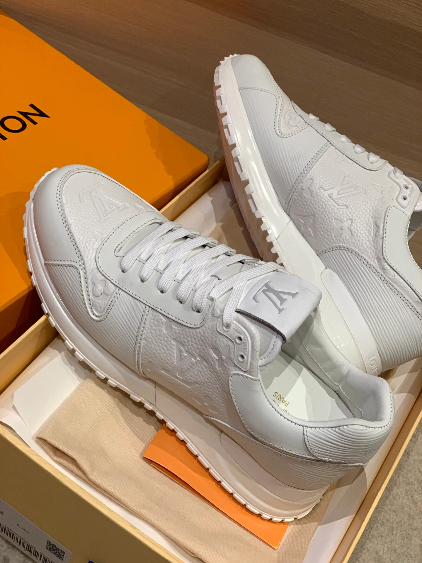 LV - Спортивные повседневные туфли - Белые с узором 