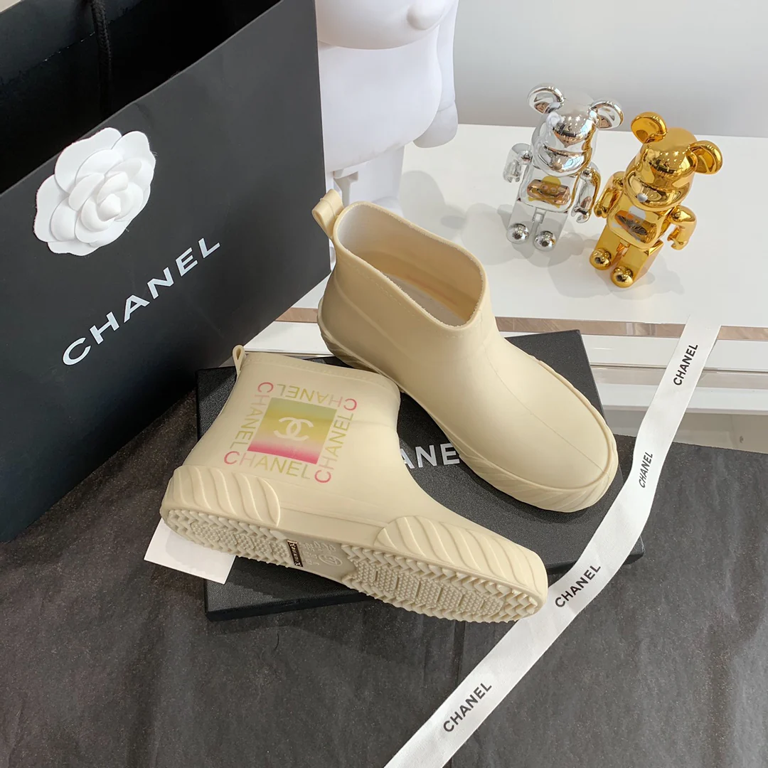 Chanel - Потрясающие ботинки на платформе - Резиновые сапоги
