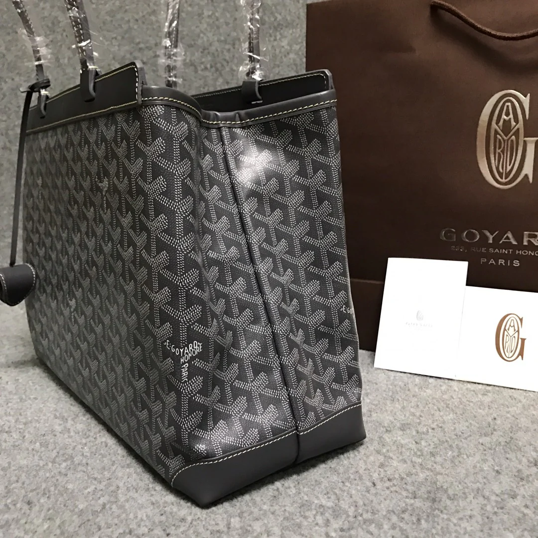 Goyard — Новое поступление осень/зима — Bellechasse — Серый