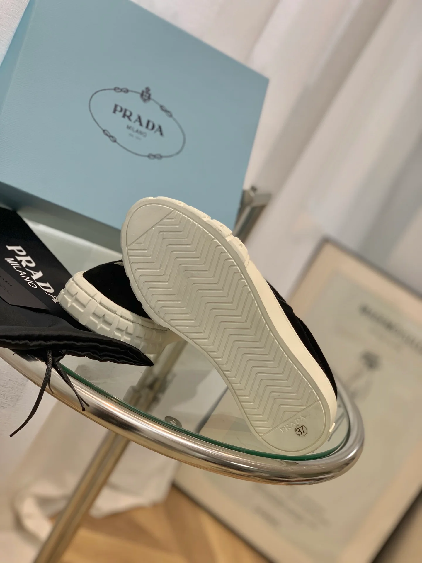 Туфли Prada - Prada - на платформе - меховые - бисквитные - черные