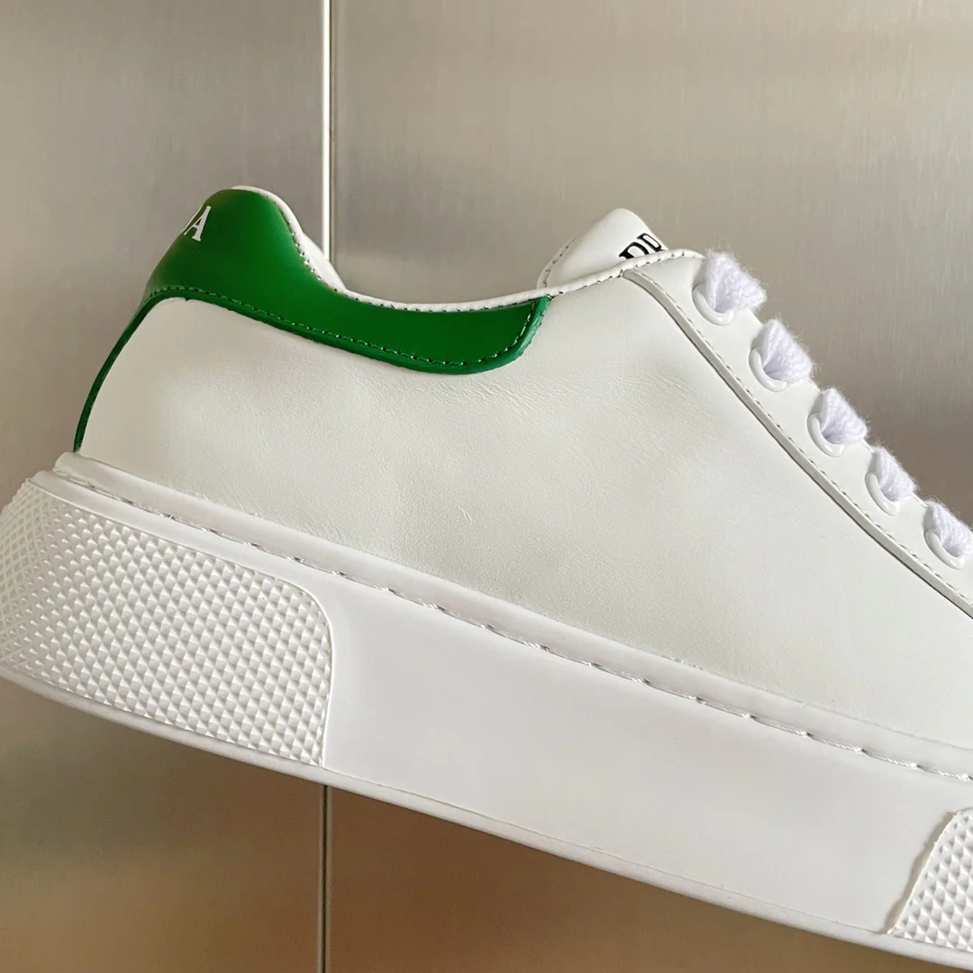 Prada - Новинки ранней весны 2022 года - Повседневные туфли на платформе - 8