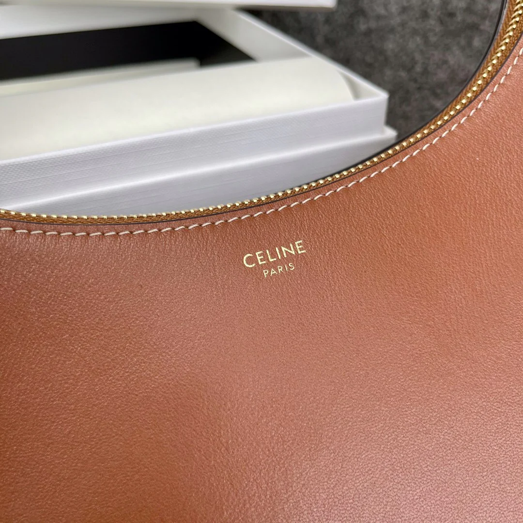 Сумка Celine Ava из гладкой телячьей кожи - 1 шт.