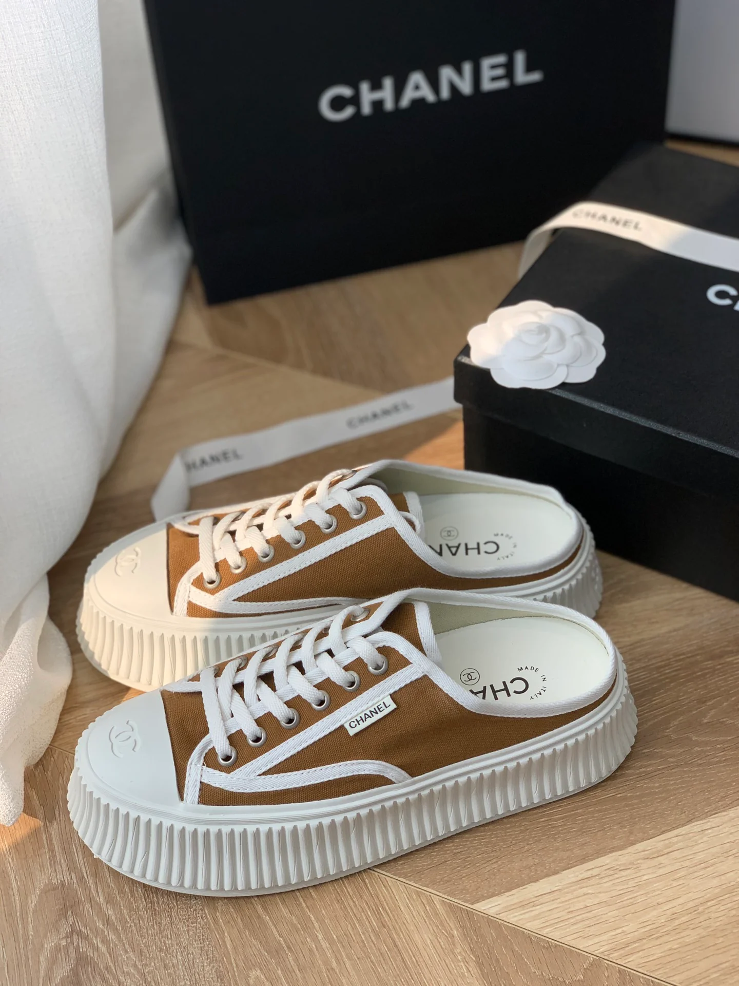 Мюли на платформе Chanel - парусиновые туфли - подкладка из овечьей кожи - размеры 35-41