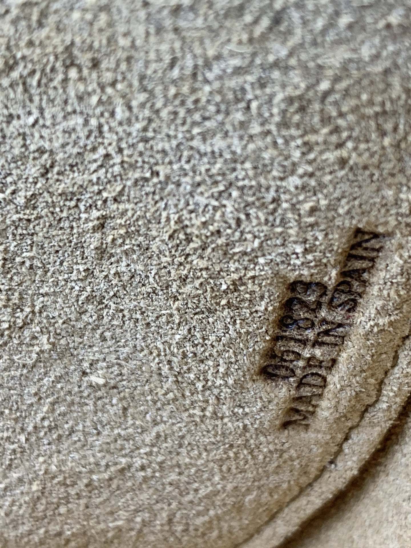 Loewe-gate-mini-21x12-5x9-5-cm