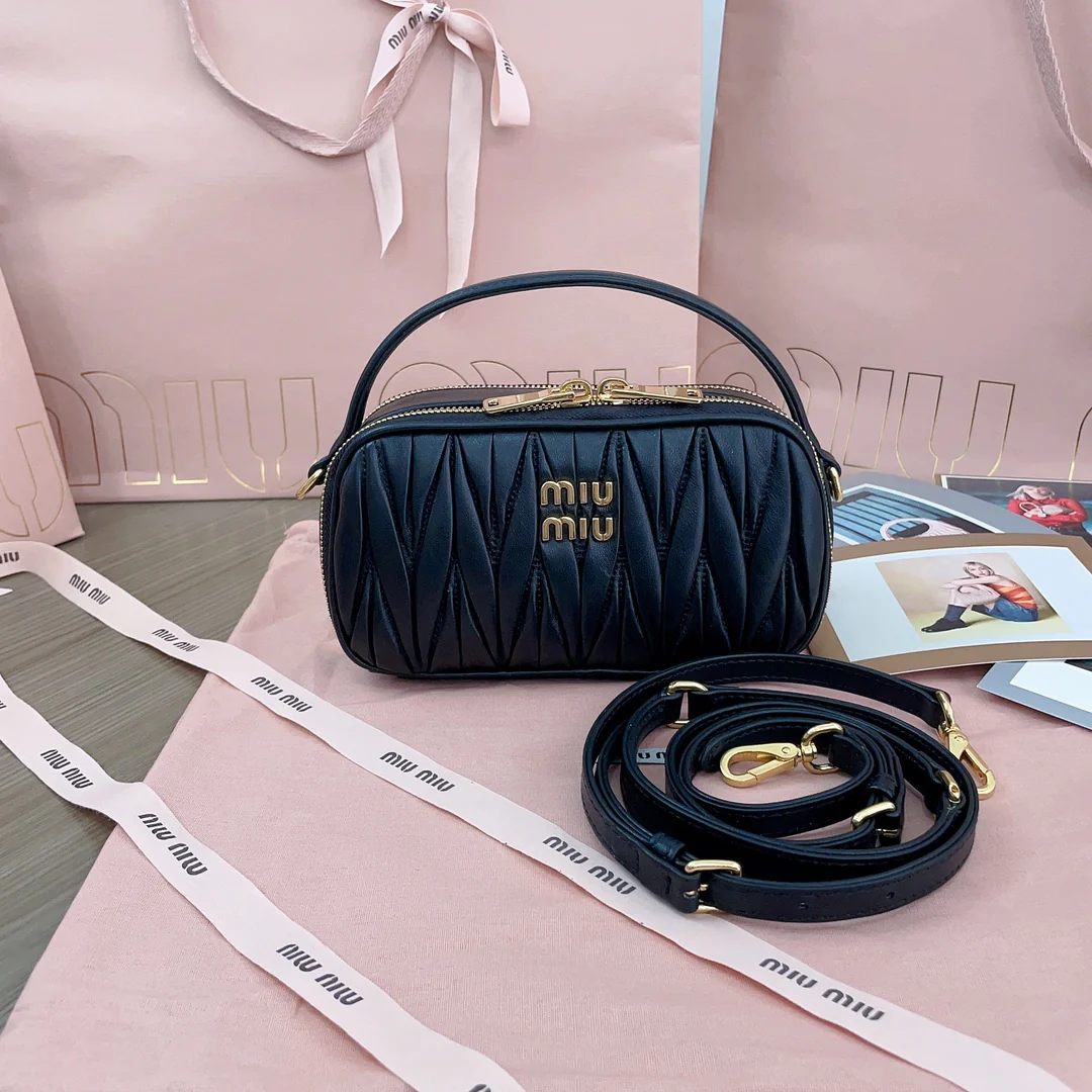 Сумка для ланча Miu Miu-5bh229 из мягкой овечьей кожи