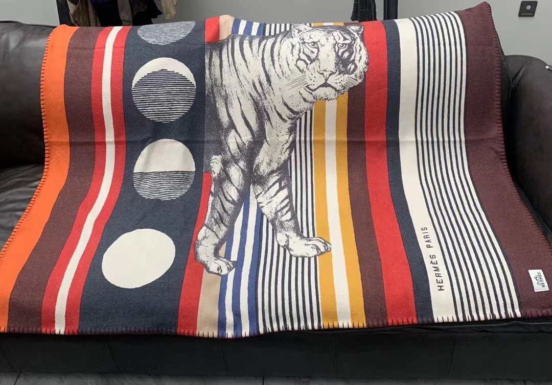 Hermes - Новое одеяло с тигром