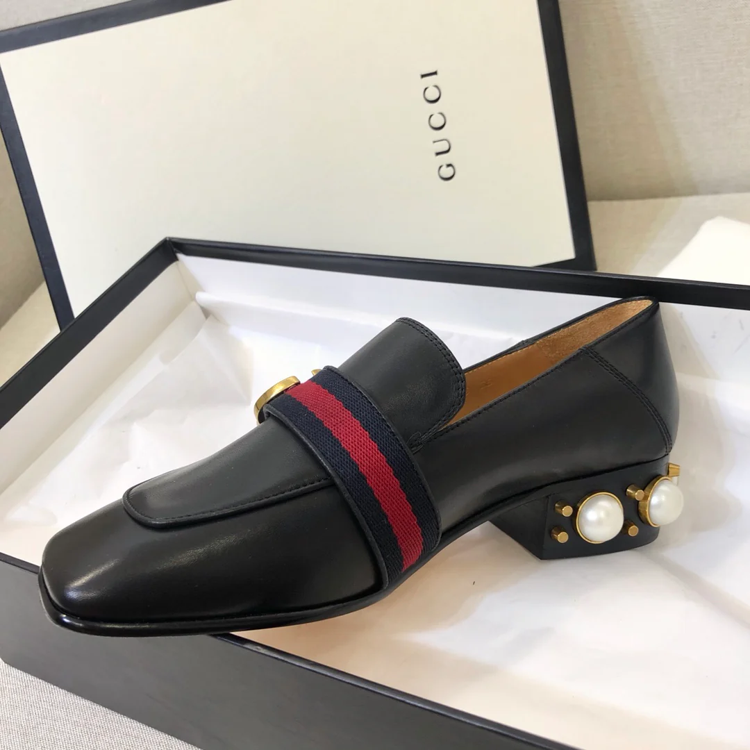 Лоферы Gucci с жемчужным массивным каблуком