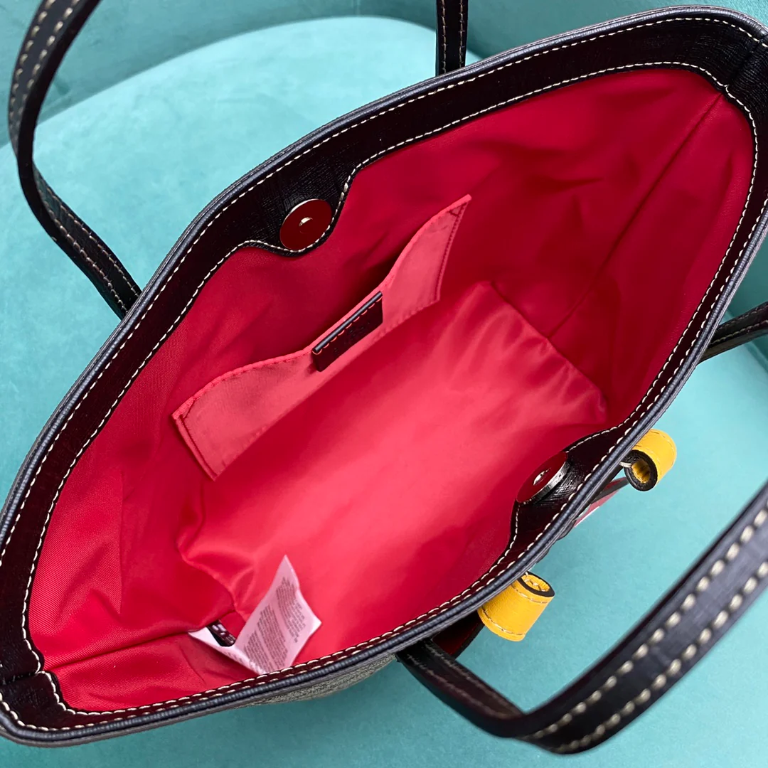 Детская сумка-тоут Gucci с рисунком божьей коровки.