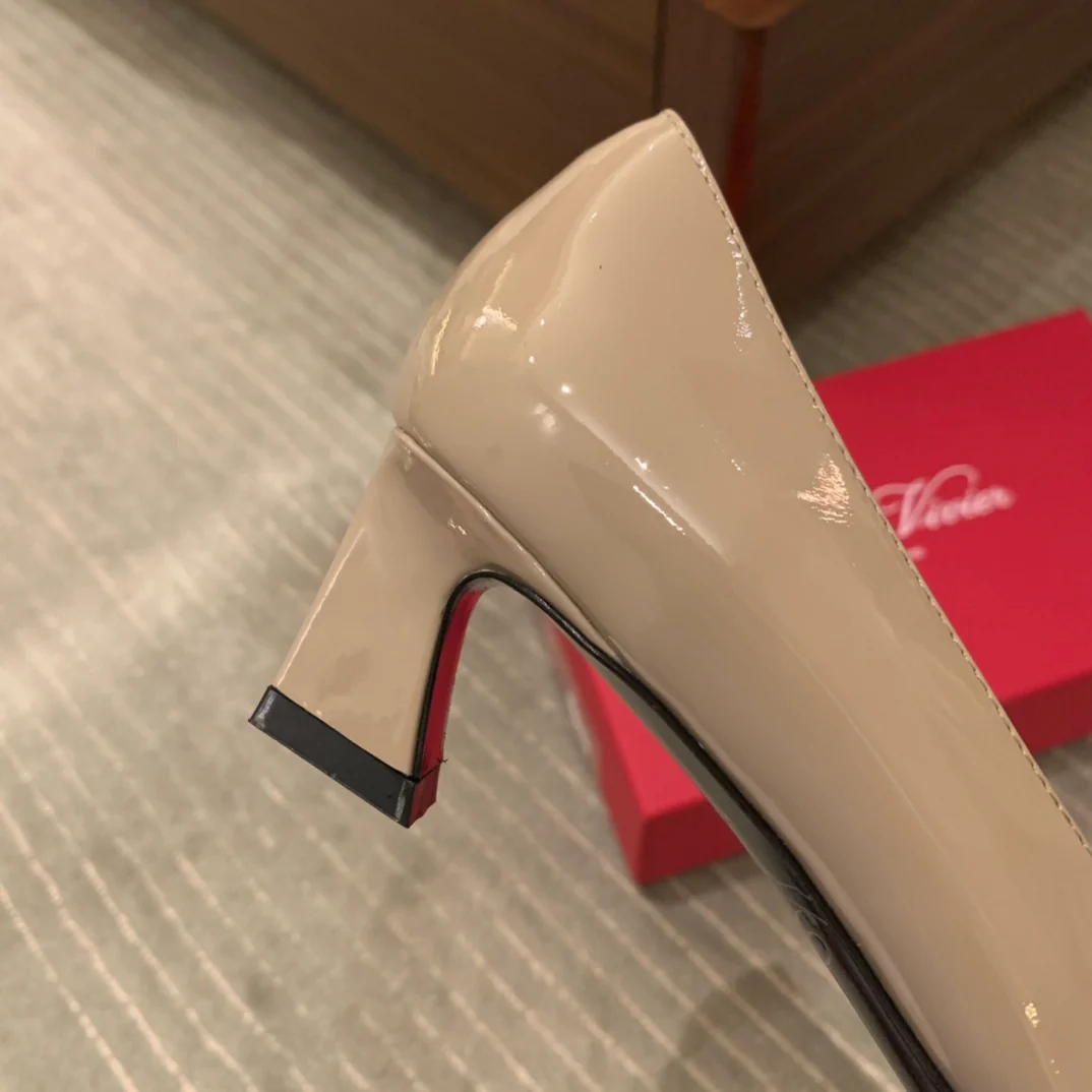 Туфли RV - на низком каблуке - изображение из коллекции