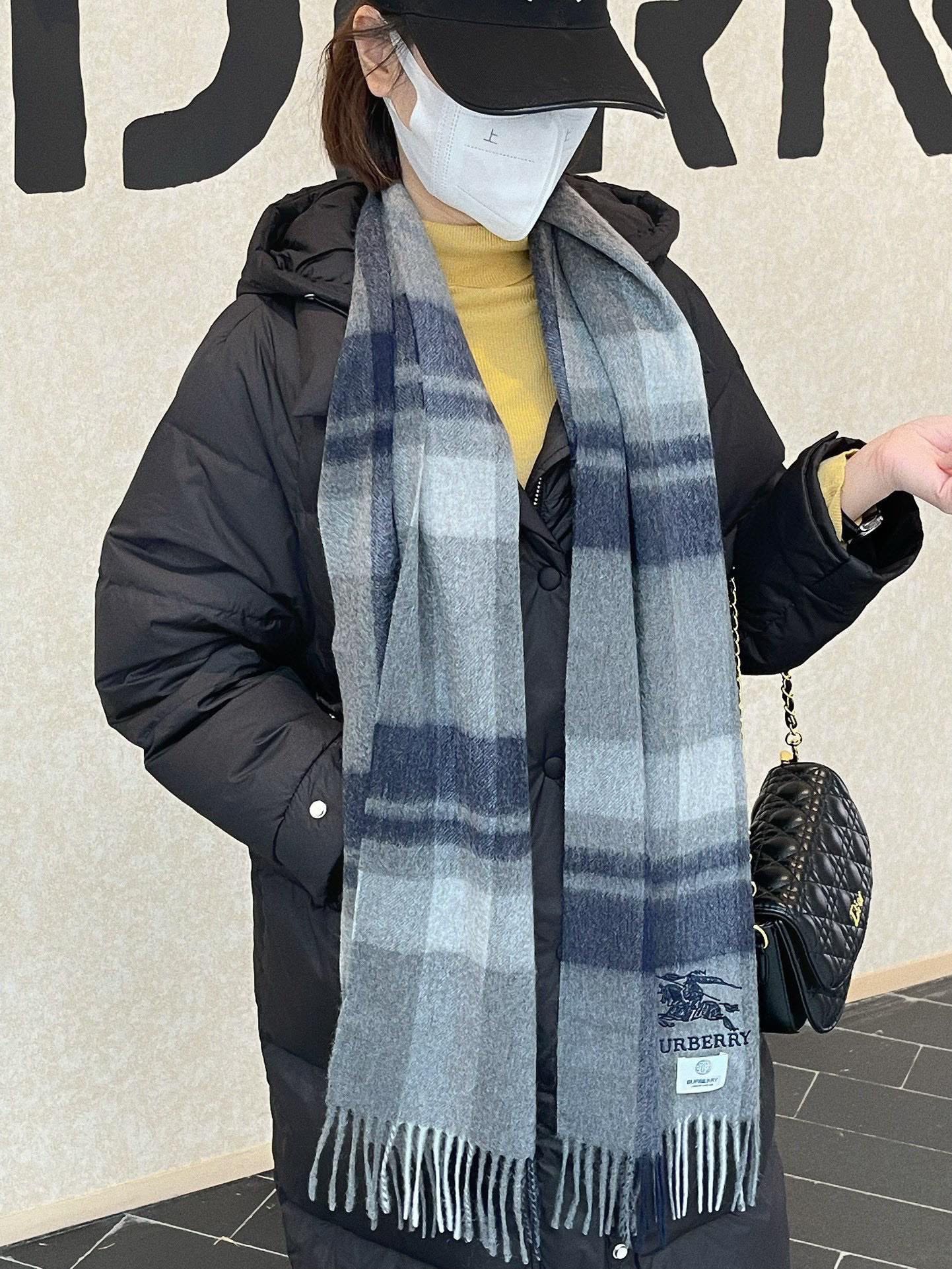 Кашемировый шарф Burberry Water Eave 2024 - размер 32 - 181