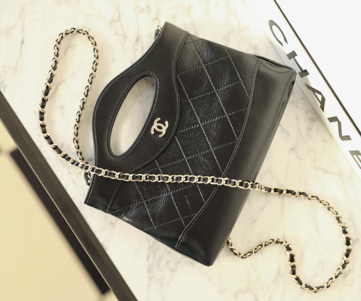 Сумка Chanel Nano 31 - Миниатюрная горизонтальная версия - Черная