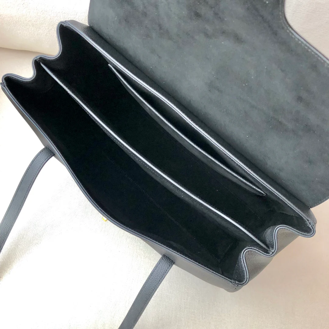 Сумка Celine Soft 16 Large из зернистой телячьей кожи