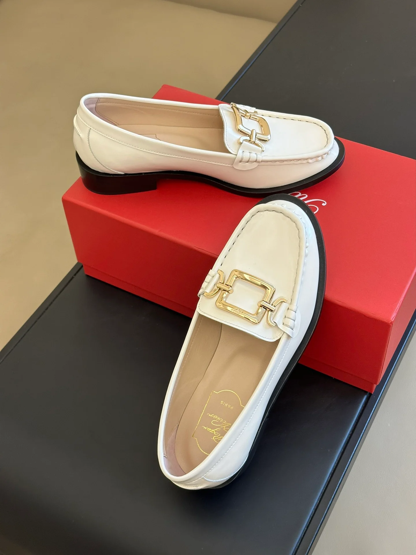 Обувь RV - Новинки осени/зимы 2023 - Лоферы - Балетки - Белое золото