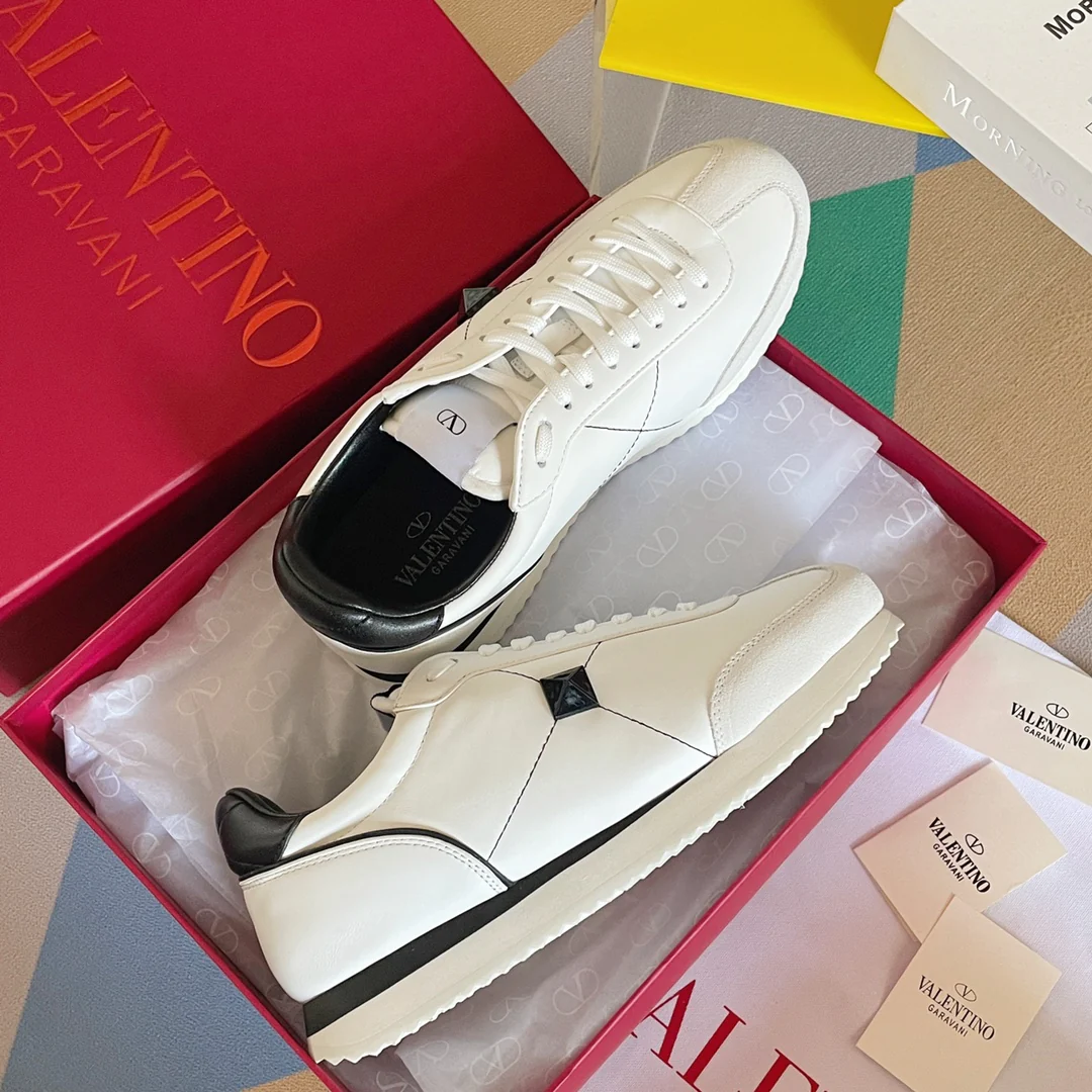 Спортивные повседневные туфли Valentino с заклепками - для пар - черная отделка