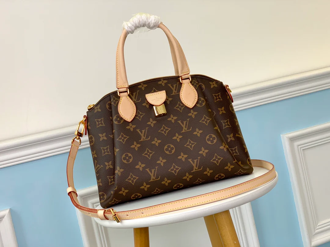 m44543-LV-rivoli-bb-accordion bag