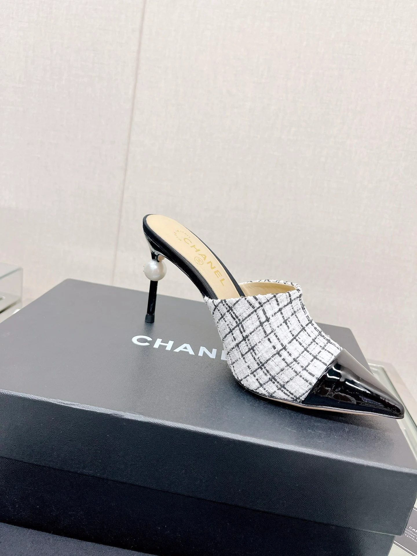 Босоножки на высоком каблуке Chanel Coco Pearl - 8-5 см