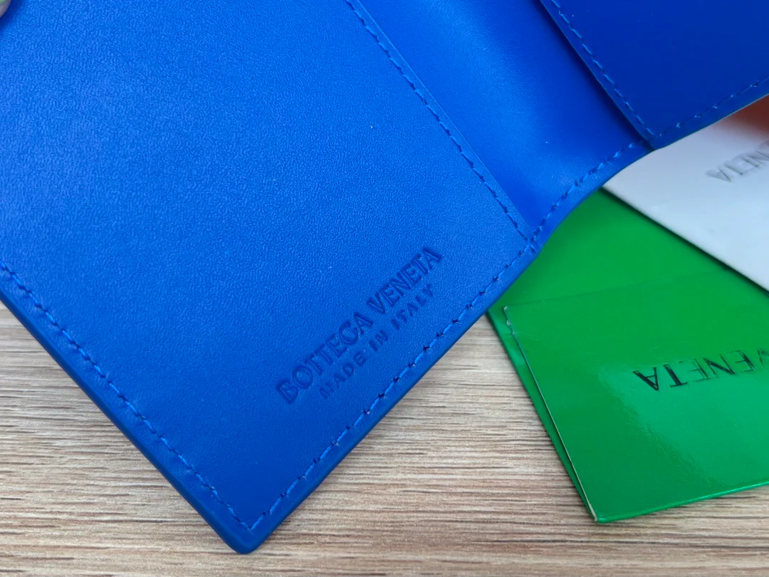 BV-中格 编织 卡夹 卡包 牛皮 11x7.5cm