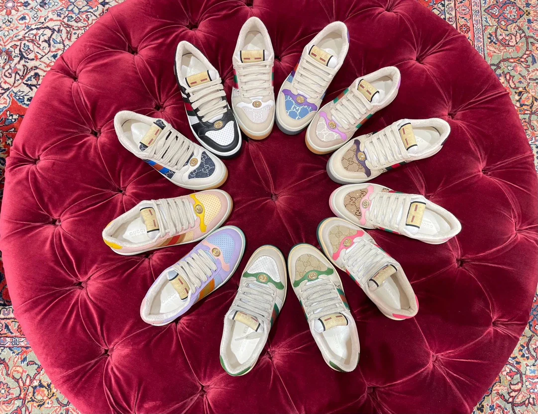 Новинка Gucci 2023 года - Кроссовки с эффектом потертости - Парный стиль - Изображение из коллекции