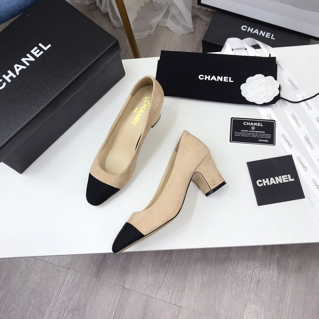 Туфли Chanel на массивном каблуке - Коллекция Métiers d'Art - Абрикос