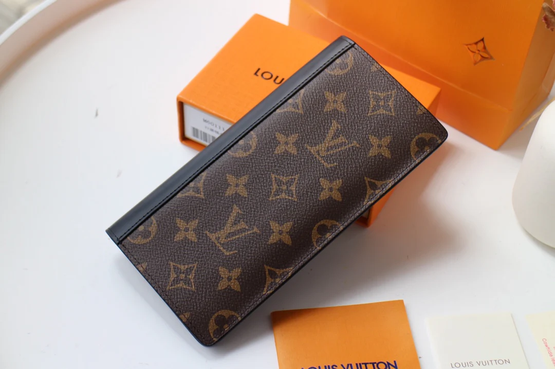 LV-m69410-brazza wallet-classic monogram