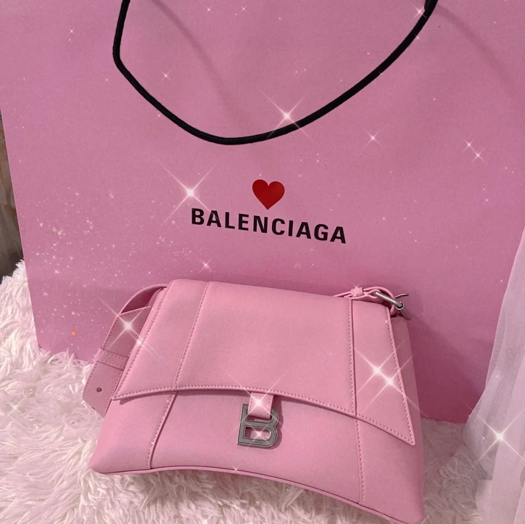 Сумка-кроссбоди Balenciaga 