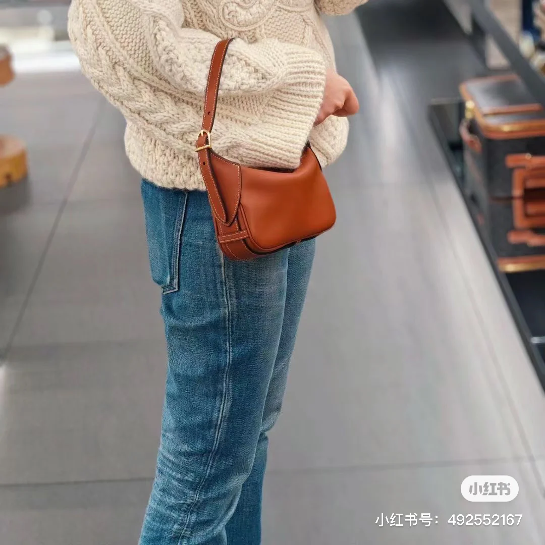 Мини-сумка через плечо Celine Romy - бежево-коричневая